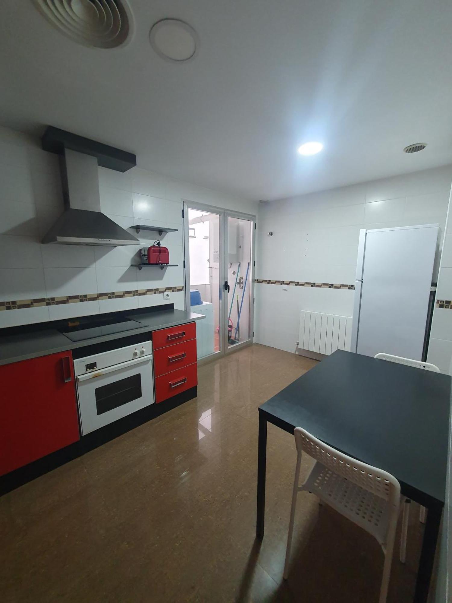 Piso Centrico Con Garaje En Hellin Apartment Exterior photo